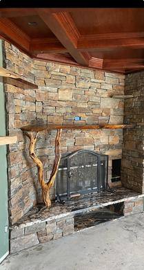 Fireplaces & Fire Features