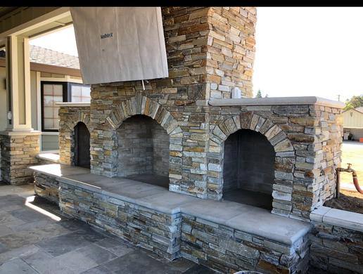 Fireplaces & Fire Features