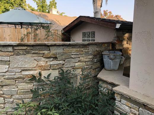 Outdoor Kitchens & Living Spaces