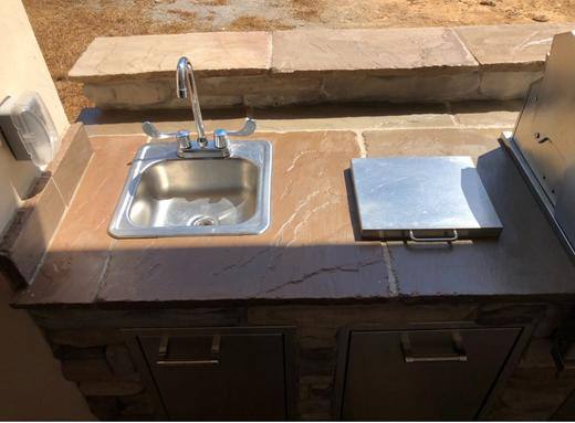 Outdoor Kitchens & Living Spaces