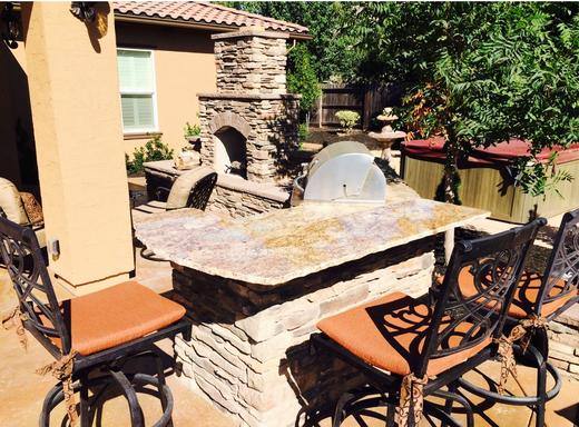 Outdoor Kitchens & Living Spaces