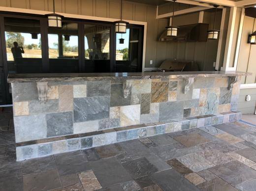 Outdoor Kitchens & Living Spaces