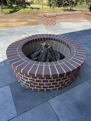 Outdoor Kitchens & Living Spaces