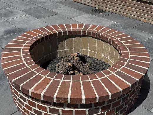 Outdoor Kitchens & Living Spaces