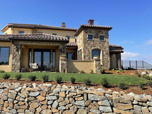 Stonework, Veneer & Walls