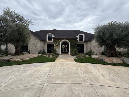 Stonework, Veneer & Walls